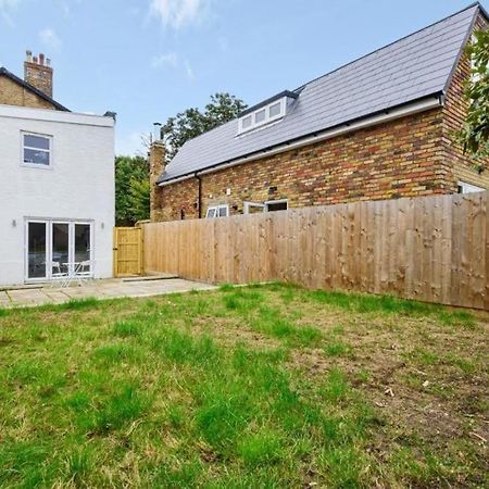 Amazing 3 Bed Interior Designed House With Garden - 114 The Hervey Londýn Exteriér fotografie
