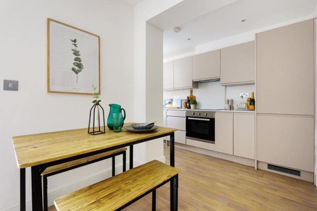 Amazing 3 Bed Interior Designed House With Garden - 114 The Hervey Londýn Exteriér fotografie