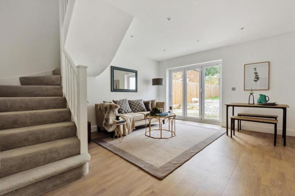 Amazing 3 Bed Interior Designed House With Garden - 114 The Hervey Londýn Exteriér fotografie