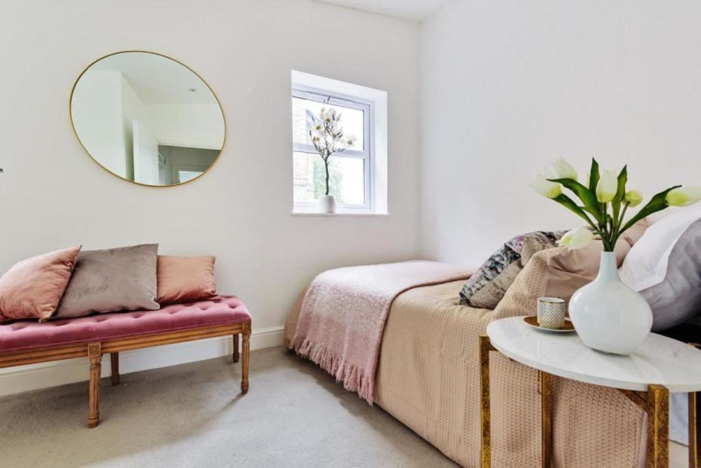 Amazing 3 Bed Interior Designed House With Garden - 114 The Hervey Londýn Exteriér fotografie